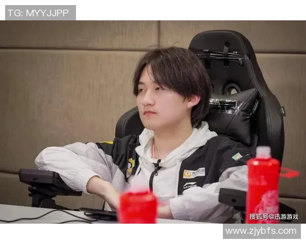 王者荣耀中FPX战队的辉煌征程与突破历程全景回顾实时新闻